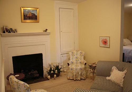 Ascot House Bed & Breakfast Marietta Exterior photo
