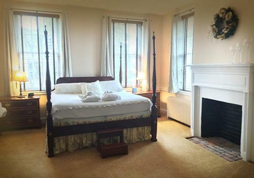 Ascot House Bed & Breakfast Marietta Exterior photo