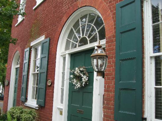 Ascot House Bed & Breakfast Marietta Exterior photo